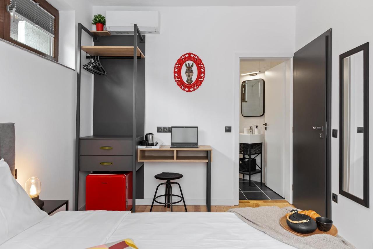 6Rooms Σίμπιου Εξωτερικό φωτογραφία