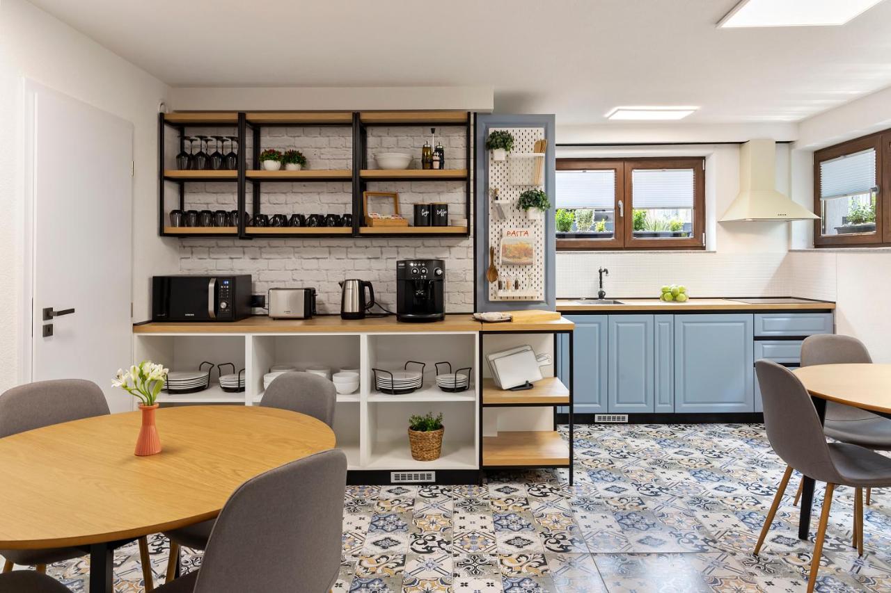 6Rooms Σίμπιου Εξωτερικό φωτογραφία