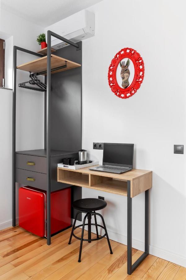 6Rooms Σίμπιου Εξωτερικό φωτογραφία
