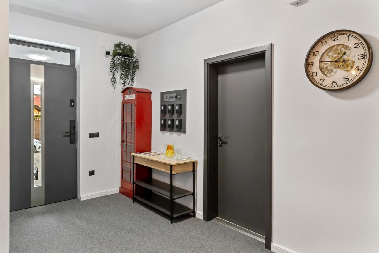 6Rooms Σίμπιου Εξωτερικό φωτογραφία