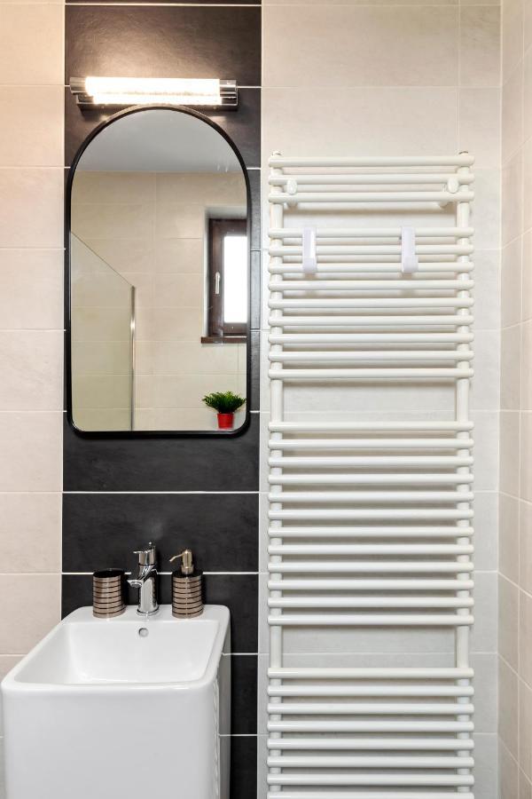 6Rooms Σίμπιου Εξωτερικό φωτογραφία