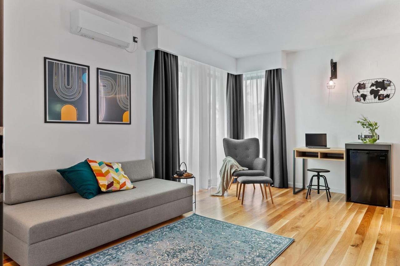 6Rooms Σίμπιου Εξωτερικό φωτογραφία
